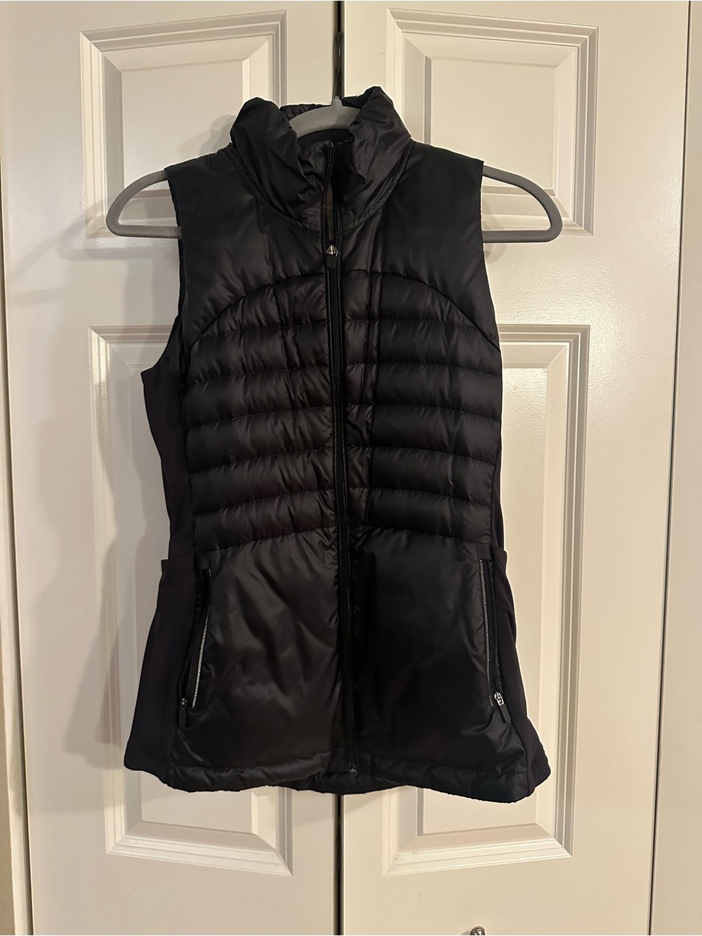 Lululemon down for it all vest